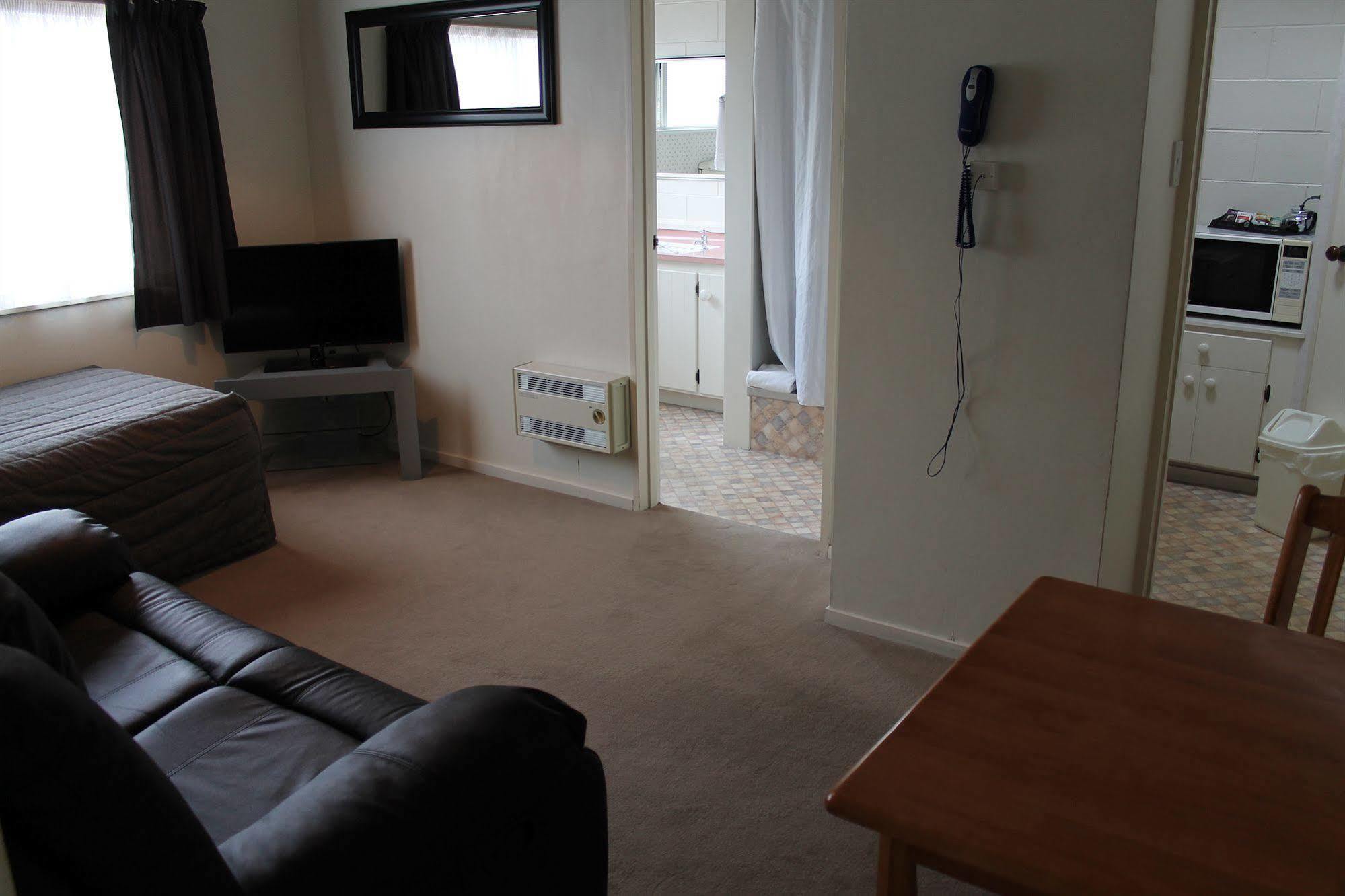 Riverview Motel Уангануй Екстериор снимка